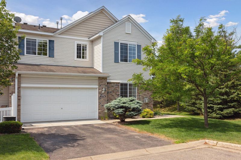 1774 Prescott Ct, Chaska, MN 55318