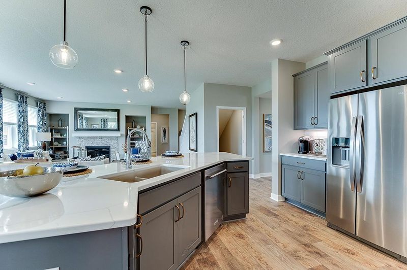 1777 August Dr, Shakopee, MN 55379