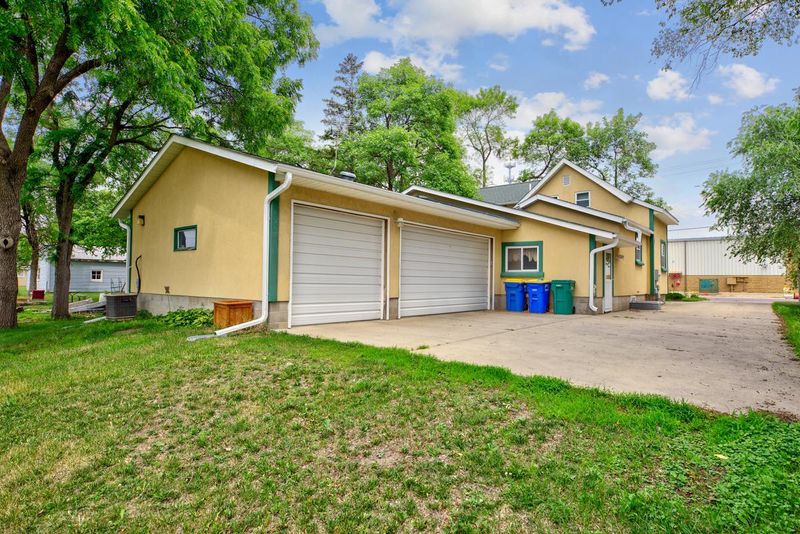 44 Prairie Ave SW, Faribault, MN 55021
