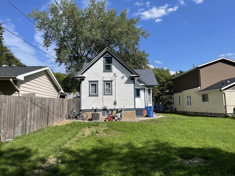 657 Dacota St, Winona, MN 55987