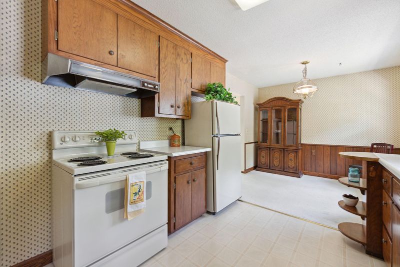 6407 June Ave N, Brooklyn Center, MN 55429