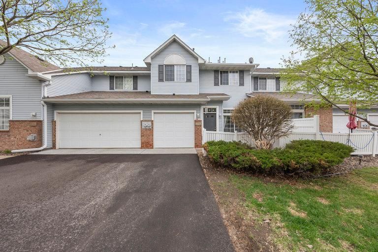 15576 Gateway Pa, Apple Valley, MN 55124