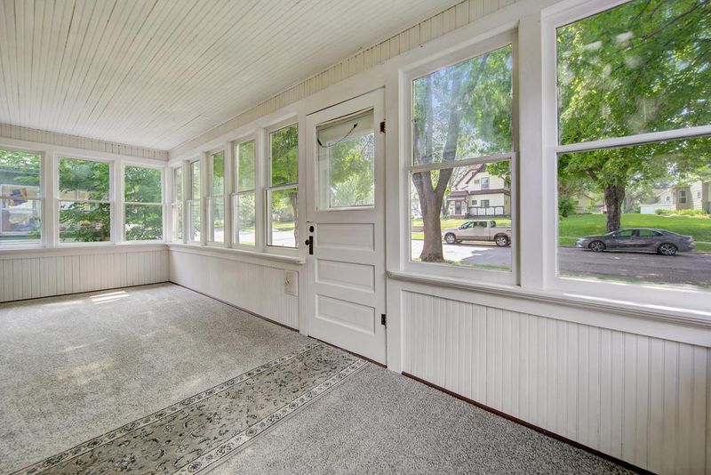321 S Elm St, Fairmont, MN 56031