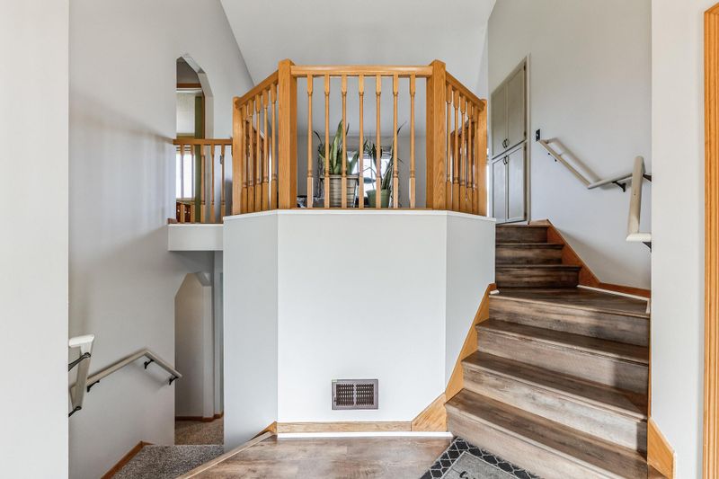 604 13th St, Farmington, MN 55024