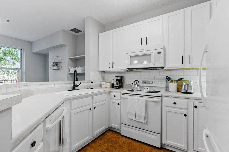 615 N 1st St #109, Minneapolis, MN 55401