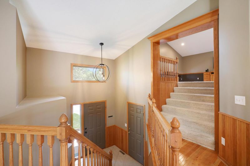 13190 Glenhurst Ave, Savage, MN 55378