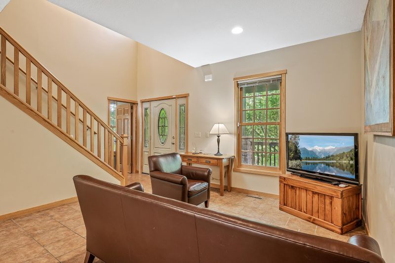 27464 Kettle River Blvd, Wyoming, MN 55092