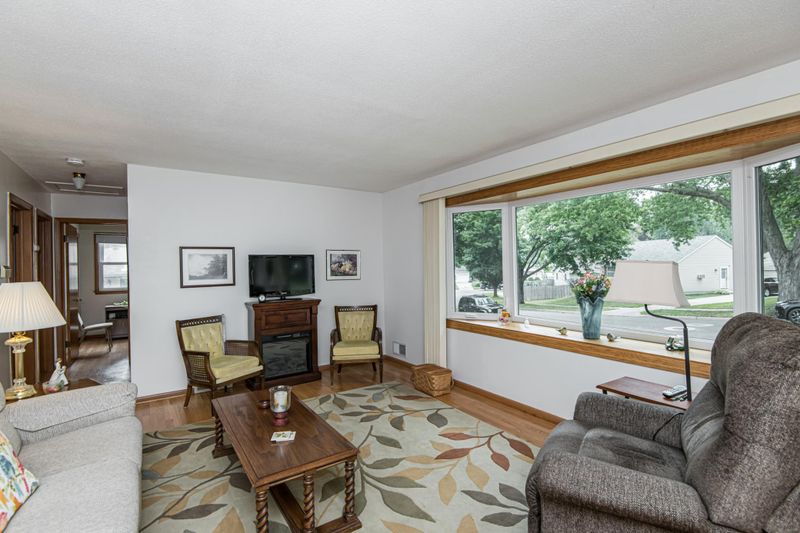3907 5th Pl NW, Rochester, MN 55901