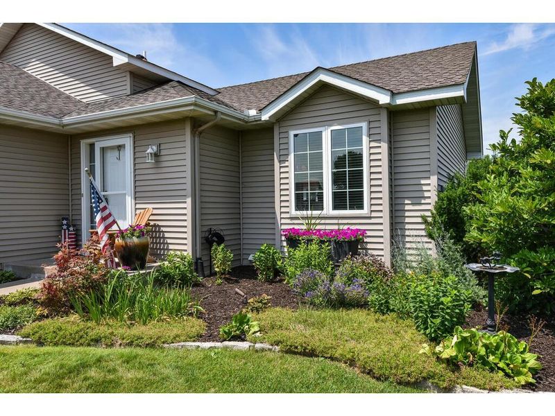 6249 Kahl Ave NE, Albertville, MN 55301
