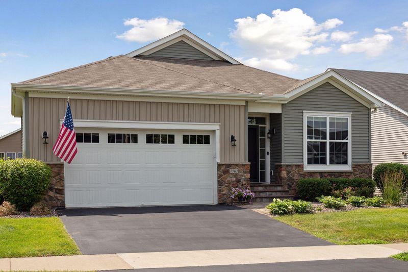 7761 Peony Ln N, Maple Grove, MN 55311