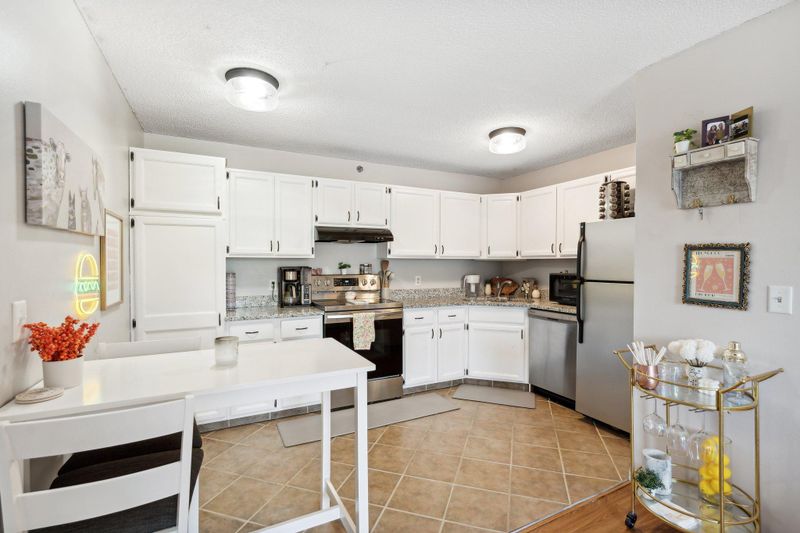 2170 Ridge Dr #38, Saint Louis Park, MN 55416