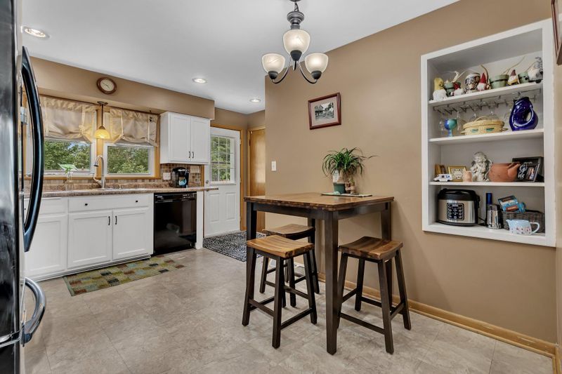 708 Koronis Ave, Paynesville, MN 56362