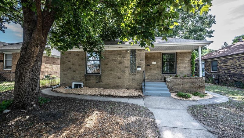 846 23rd Ave SE, Minneapolis, MN 55414