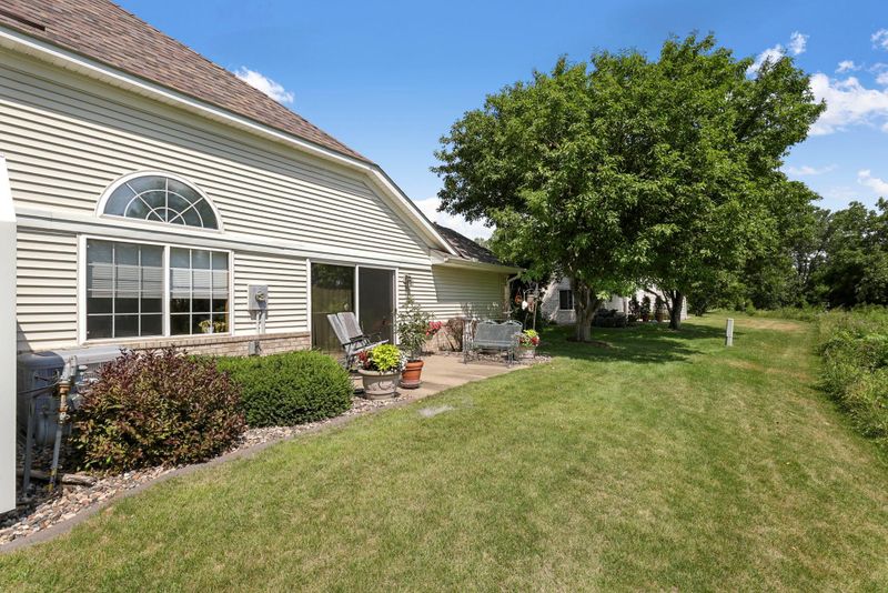 4458 Bay Ln, White Bear Lake, MN 55110