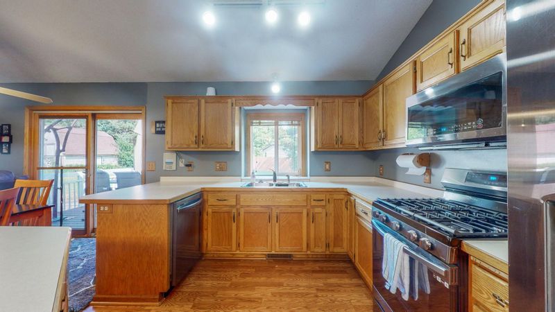 977 142nd Ave NW, Andover, MN 55304