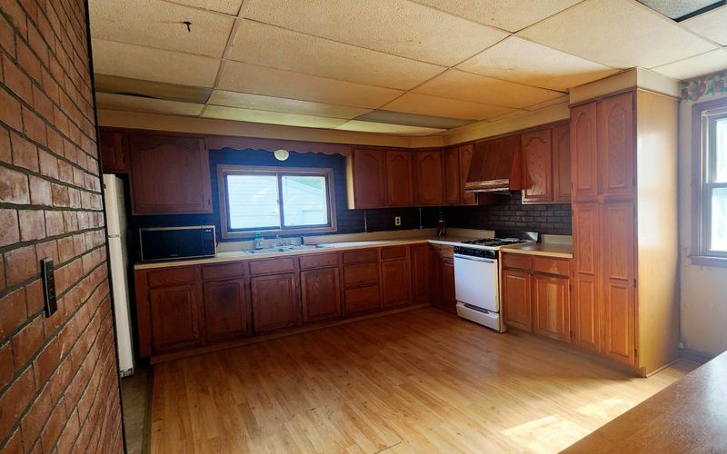 711 Orange Ave E, Saint Paul, MN 55106