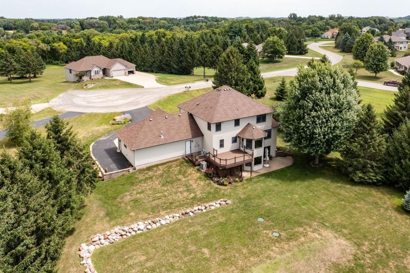 1658 Koenigs Ln NW, Rochester, MN 55901