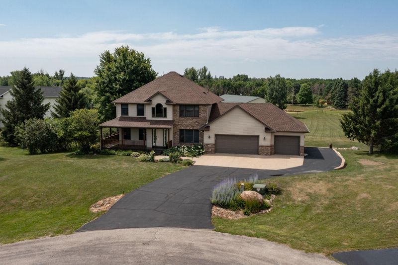 1658 Koenigs Ln NW, Rochester, MN 55901