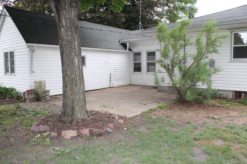 51 Birch St W, Trimont, MN 56176