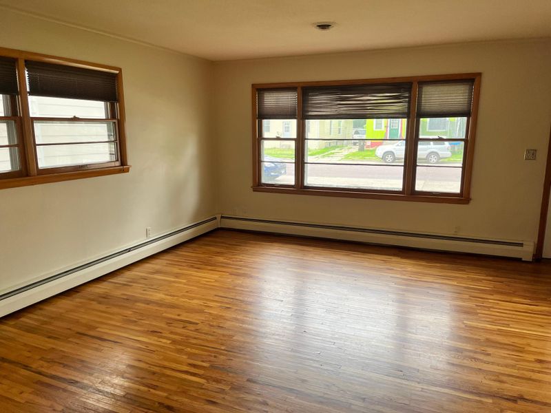 307 E 3rd St, Fairmont, MN 56031