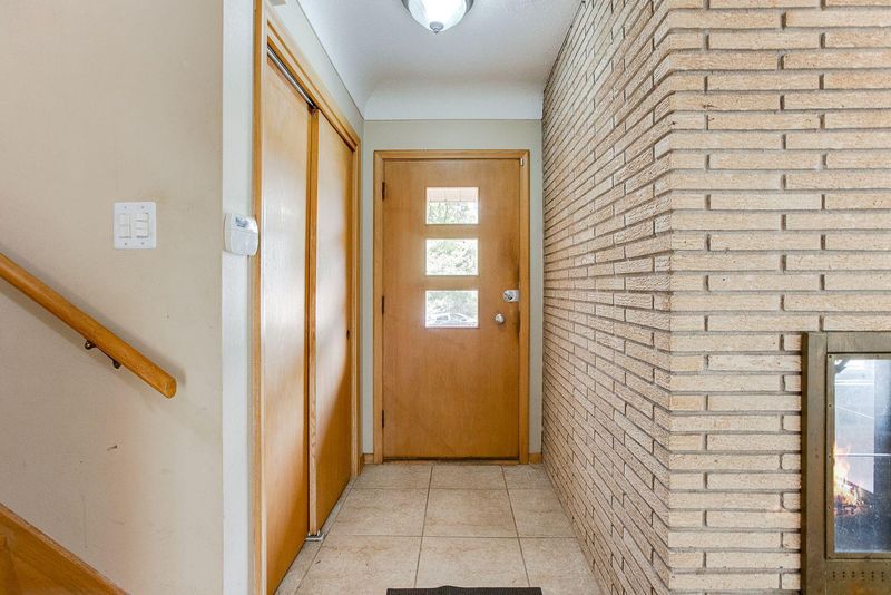 2154 Perry Ave N, Golden Valley, MN 55422
