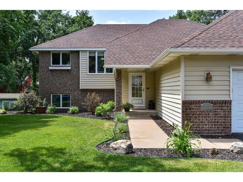 12450 Kumquat St, Coon Rapids, MN 55448