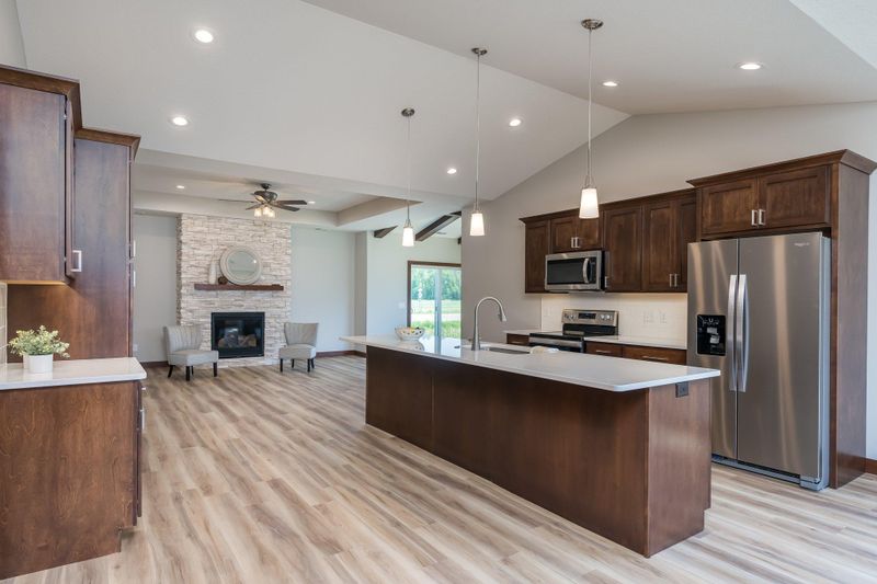 3120 Buttercup Trl, Mankato, MN 56001