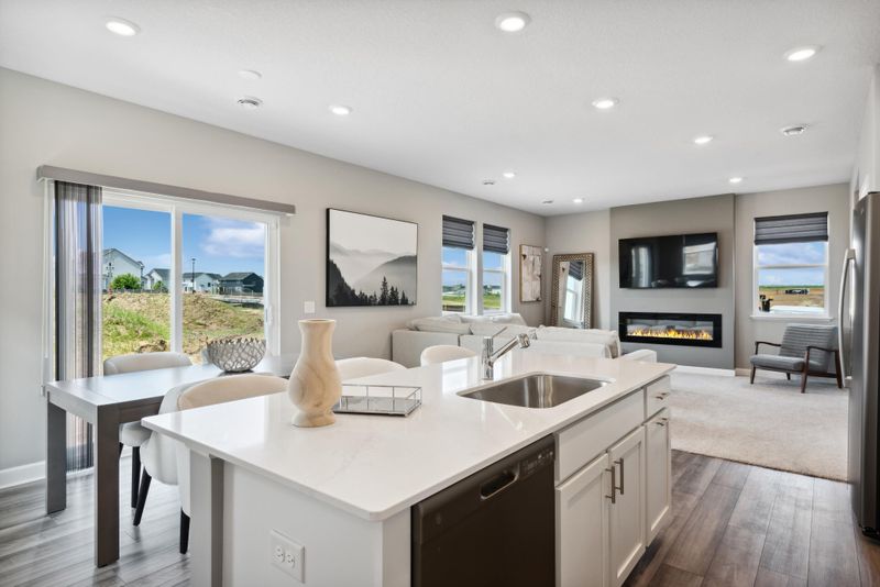18319 Glandon Ps, Lakeville, MN 55044