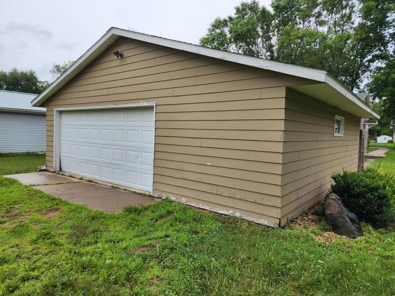 238 N 1st Ave E, Truman, MN 56088