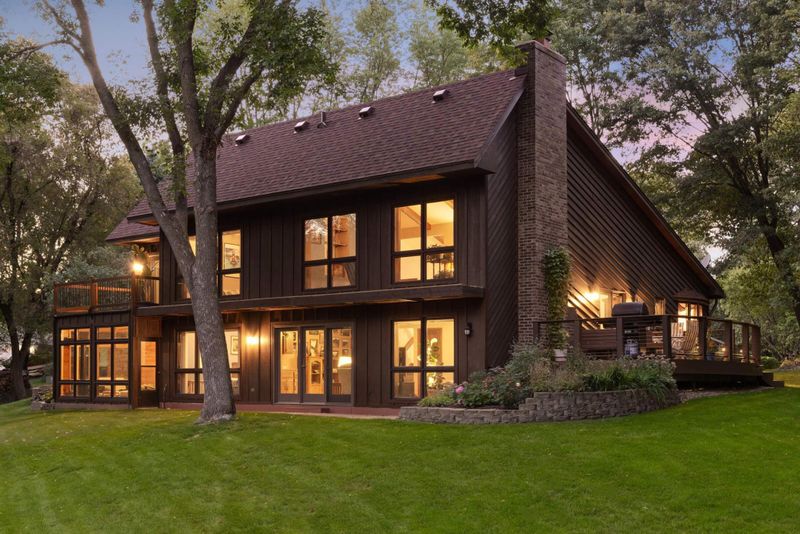 4111 Saint Marks Dr, Minnetonka, MN 55305