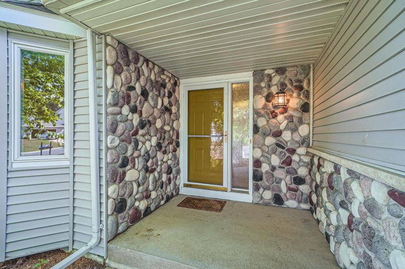 1447 Fox St, Delano, MN 55328