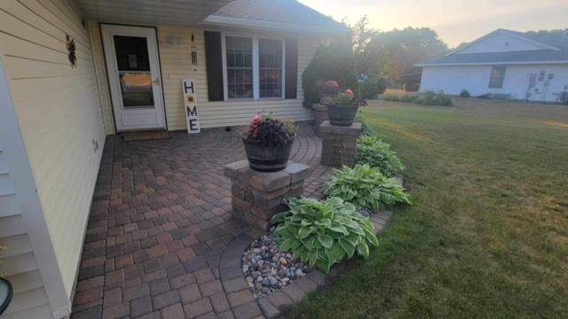 309 12th Ave SE, Saint Joseph, MN 56374