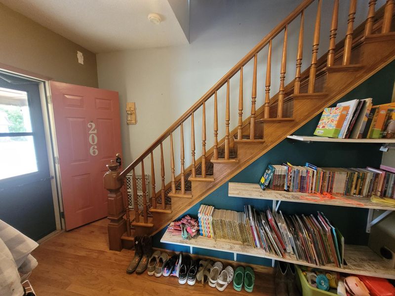 206 7th Ave SE, Pipestone, MN 56164