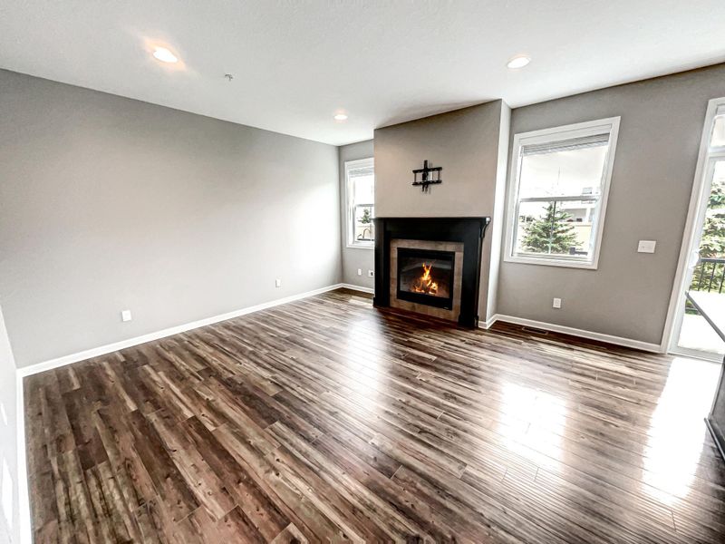 4374 Corn Silk Ln, Woodbury, MN 55129
