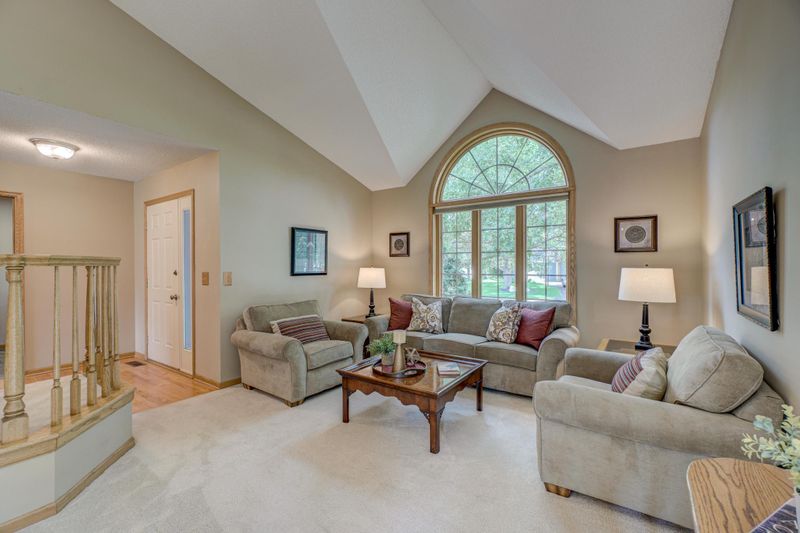 3702 Dunbar Knoll, Brooklyn Park, MN 55443