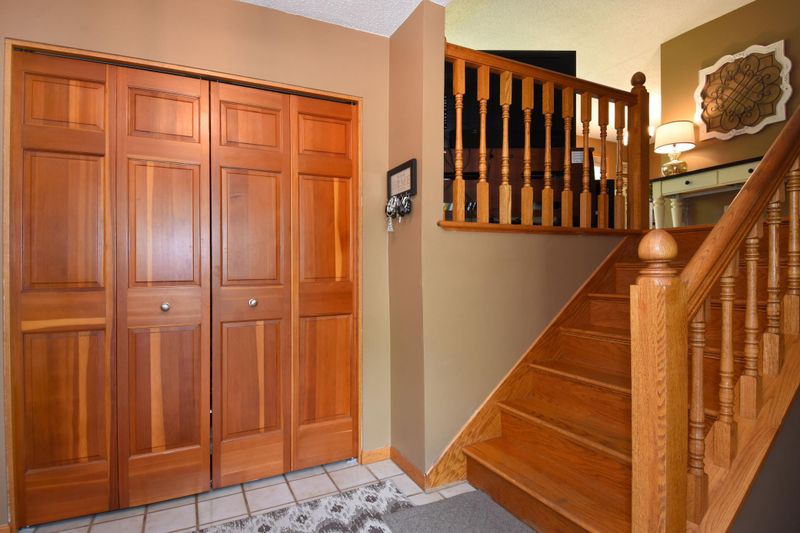 11240 40th Ave N, Plymouth, MN 55441