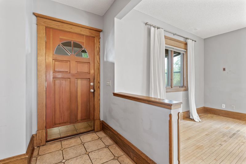 3044 16th Ave S, Minneapolis, MN 55407
