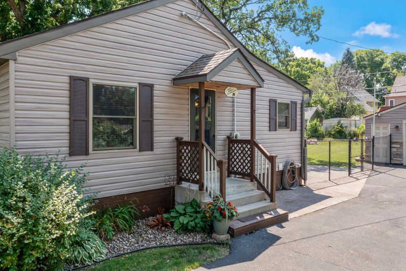 930 Tyler St, Hastings, MN 55033