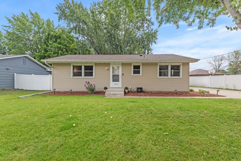 10357 National St NE, Circle Pines, MN 55014