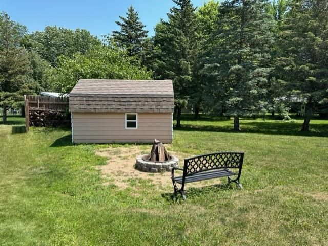 532 River Bluff Dr, Windom, MN 56101