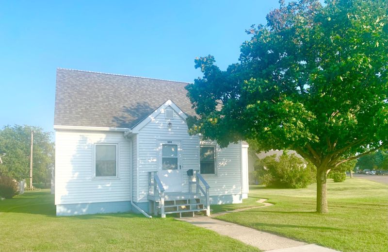 309 Ring Ave S, Canby, MN 56220