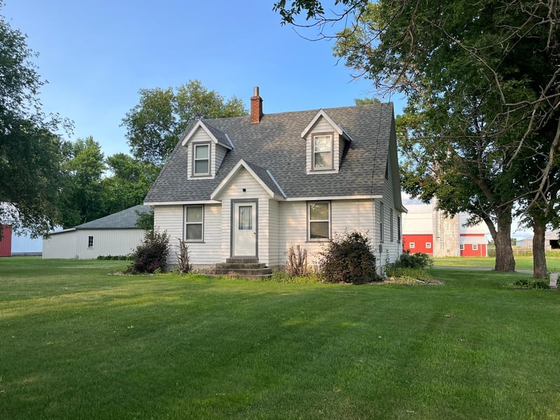 85680 County Road 12, Sacred Heart, MN 56285
