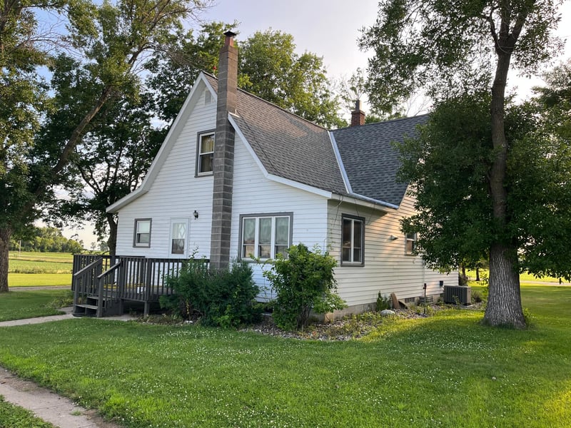 85680 County Road 12, Sacred Heart, MN 56285