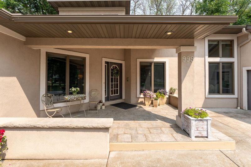 999 Flora Sq, Prescott, WI 54021