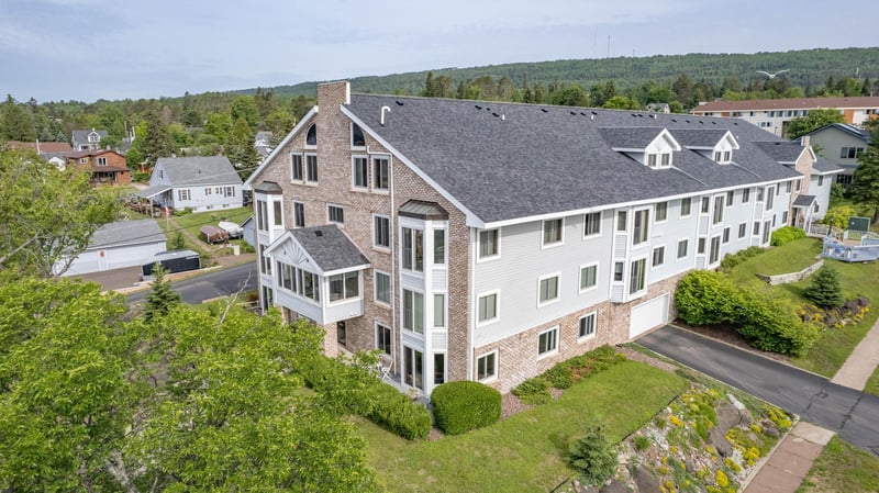 209 1st Ave E #17, Grand Marais, MN 55604