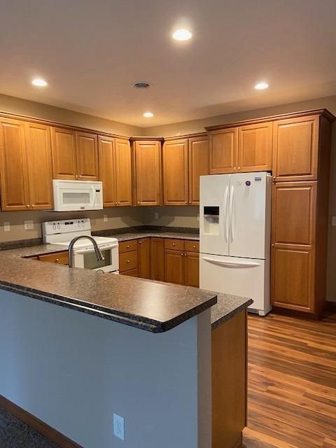 400 Riverbluff Dr, Windom, MN 56101