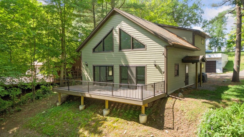 1891 Peer Ave, Saint Croix Falls, WI 54024