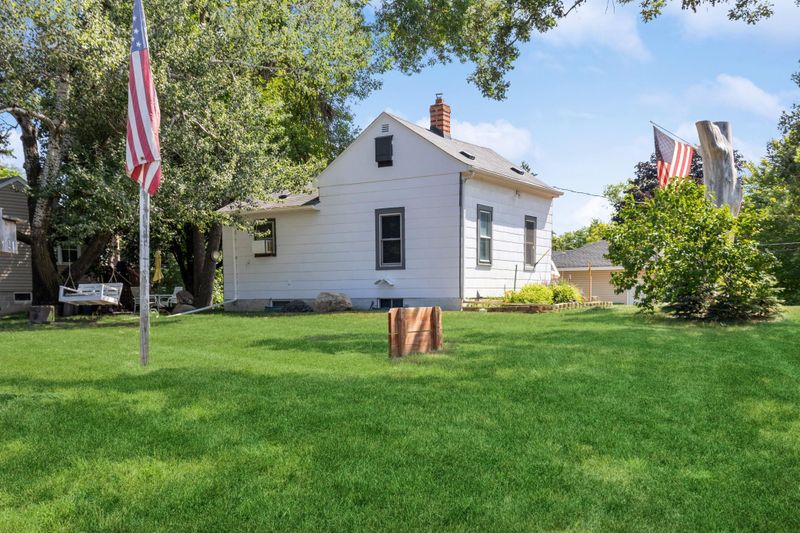 2710 Westedge Blvd, Mound, MN 55364