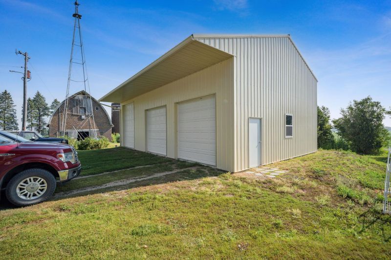 22115 Canby Ave, Faribault, MN 55021