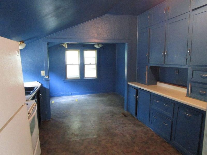 727 N Eddy St, Eau Claire, WI 54703